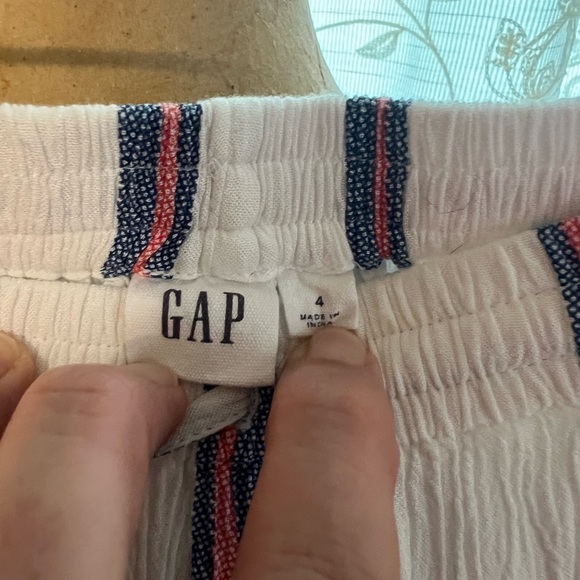 Old Navy Mini skirt - Picture 3 of 4